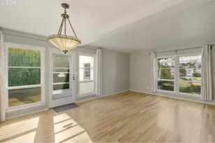 6810 NE Hancock St, Portland, OR 97213 - Photo 3