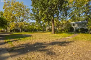 6810 NE Hancock St, Portland, OR 97213 - Photo 31