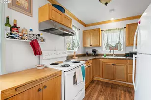 1321 SE Mill St, Roseburg, OR 97470 - Photo 25