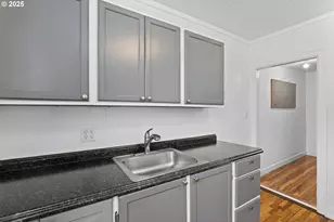 1321 SE Mill St, Roseburg, OR 97470 - Photo 5