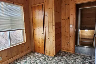 80199 Emigrant St, Wamic, OR 97063 - Photo 9