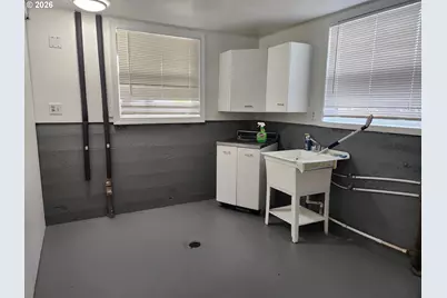 80199 Emigrant St, Wamic, OR 97063 - Photo 15