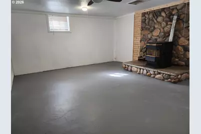80199 Emigrant St, Wamic, OR 97063 - Photo 13