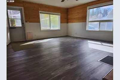 80199 Emigrant St, Wamic, OR 97063 - Photo 3