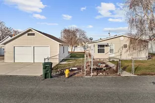 2106 Colorado Pl, Baker City, OR 97814 - Photo 1