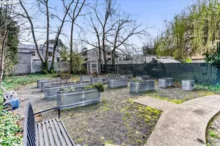 650 SW Meadow Dr, Beaverton, OR 97006 - Photo 29