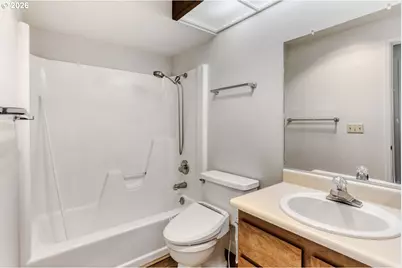 650 SW Meadow Dr #219, Beaverton, OR 97006 - Photo 21