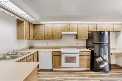 650 SW Meadow Dr #219, Beaverton, OR 97006 - Photo 11