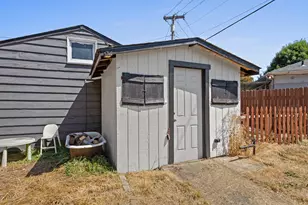 1909 Washington Way, Longview, WA 98632 - Photo 25