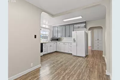1909 Washington Way, Longview, WA 98632 - Photo 11