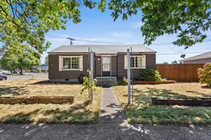 1909 Washington Way, Longview, WA 98632 - Photo 3