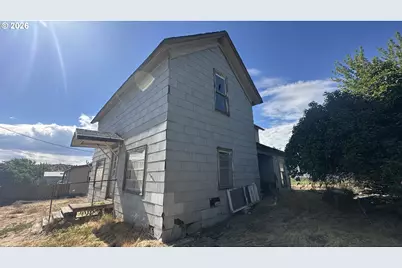 1010 C St, Fossil, OR 97830 - Photo 21