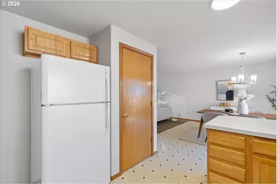 13034 SE Sherman St, Portland, OR 97233 - Photo 11
