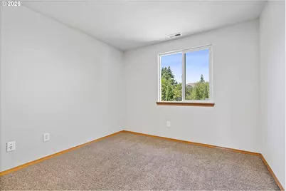 13034 SE Sherman St, Portland, OR 97233 - Photo 23