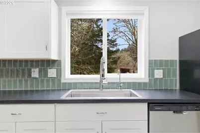 420 NW Rainwater Ln, Albany, OR 97321 - Photo 13