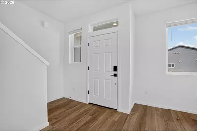 527 Upland Ave, Woodburn, OR 97071 - Photo 7