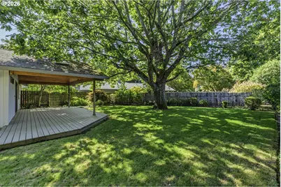 5751 NE Haystack St, Hillsboro, OR 97124 - Photo 35