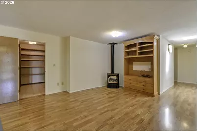 5751 NE Haystack St, Hillsboro, OR 97124 - Photo 15