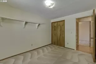 5751 NE Haystack St, Hillsboro, OR 97124 - Photo 23