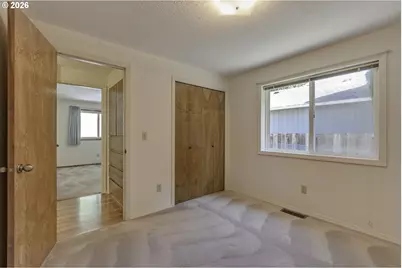 5751 NE Haystack St, Hillsboro, OR 97124 - Photo 25