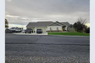 77195 Joyce Way, Echo, OR 97826 - Photo 1