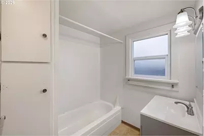 2709 E 16th Ave, Eugene, OR 97403 - Photo 23