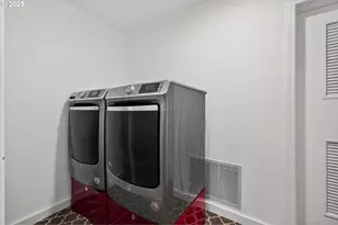 6499 SE Norma Cir, Milwaukie, OR 97267 - Photo 35