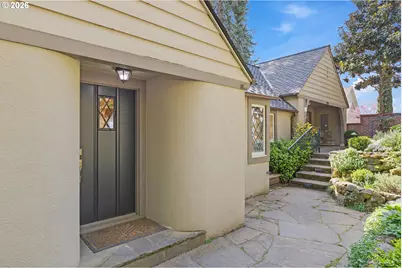 2430 Summit Ct, Lake Oswego, OR 97034 - Photo 7