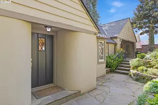 2430 Summit Ct, Lake Oswego, OR 97034 - Photo 7