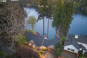 2430 Summit Ct, Lake Oswego, OR 97034 - Photo 3