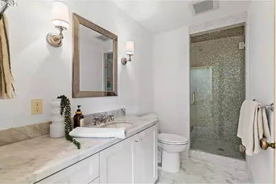 2430 Summit Ct, Lake Oswego, OR 97034 - Photo 27