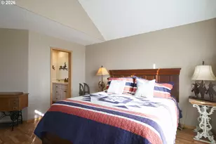 300 Spinnaker Way, Columbia City, OR 97018 - Photo 17