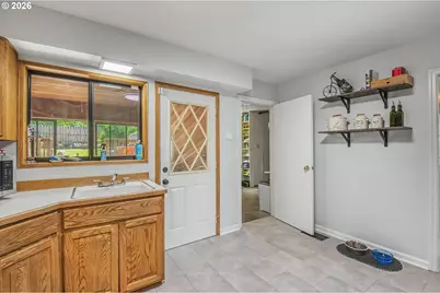 1302 Rosearden Dr, Forest Grove, OR 97116 - Photo 13