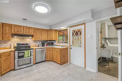 1302 Rosearden Dr, Forest Grove, OR 97116 - Photo 11