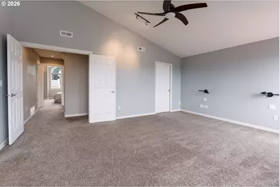 11041 SE Henderson Dr, Portland, OR 97266 - Photo 17