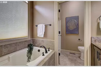 553 SE 23rd Ter, Gresham, OR 97080 - Photo 17