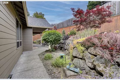553 SE 23rd Ter, Gresham, OR 97080 - Photo 35