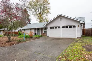 2563 York St, Eugene, OR 97404 - Photo 3