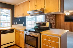 2563 York St, Eugene, OR 97404 - Photo 7