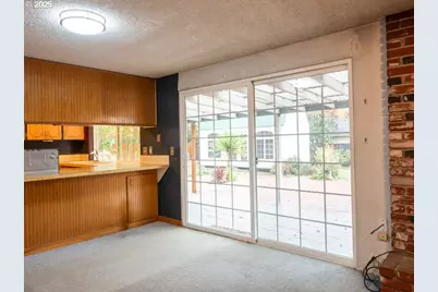 2563 York St, Eugene, OR 97404 - Photo 17