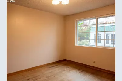 2563 York St, Eugene, OR 97404 - Photo 19