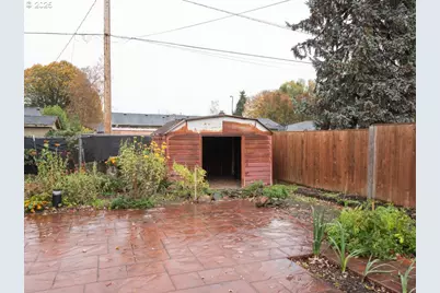 2563 York St, Eugene, OR 97404 - Photo 39