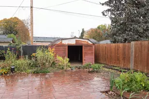 2563 York St, Eugene, OR 97404 - Photo 39