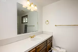 125 Susan St, Myrtle Creek, OR 97457 - Photo 7