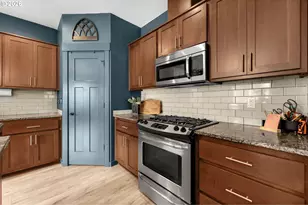 1525 N 8th St, Washougal, WA 98671 - Photo 13