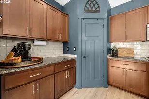 1525 N 8th St, Washougal, WA 98671 - Photo 17