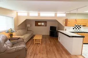 84755 Hwy 101, Florence, OR 97439 - Photo 13
