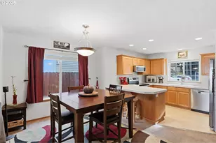 821 E Henry Rd, Newberg, OR 97132 - Photo 5