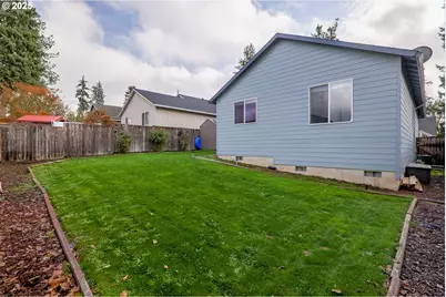 821 E Henry Rd, Newberg, OR 97132 - Photo 19