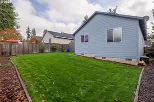 821 E Henry Rd, Newberg, OR 97132 - Photo 19